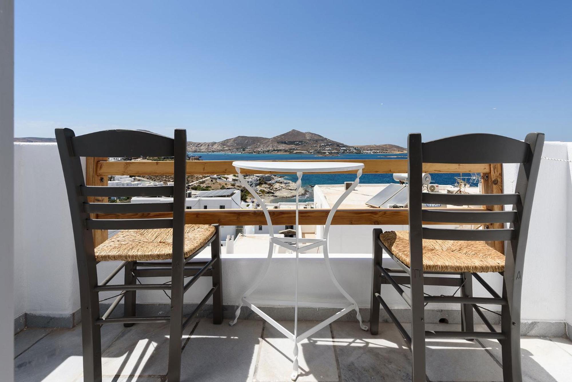 Vounali Naousa (Paros)